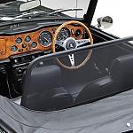 V�trn� clona Triumph TR4/TR6