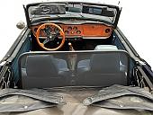 V�trn� clona Triumph TR4/TR6