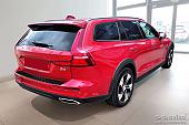 ALU kryt prahu zadnch dve Volvo V60 II - ern drkovan