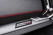 Samolep�c� interierov� �t�tek Limited Edition - �ern�