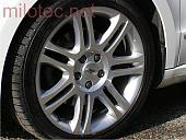 Kryt embl�mu na alu kola �koda