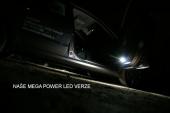Bezpe�nostn� LED osv�tlen� dve�� �koda Superb II
