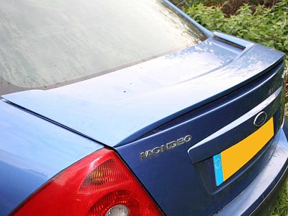 K��dlo Ford Mondeo III sedan