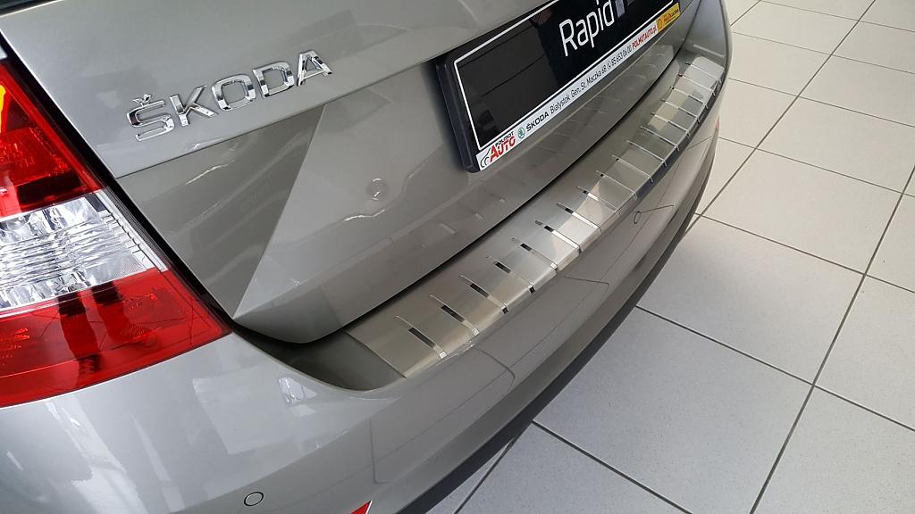 Kryt prahu p�t�ch dve�� - nerez �koda Rapid spaceback