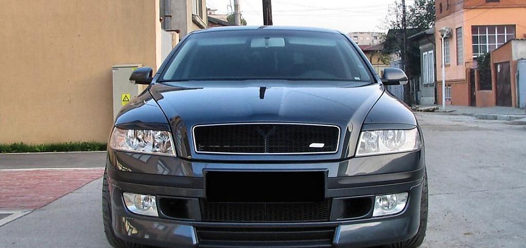 Mra��tka p�edn�ch sv�tel �koda Octavia II