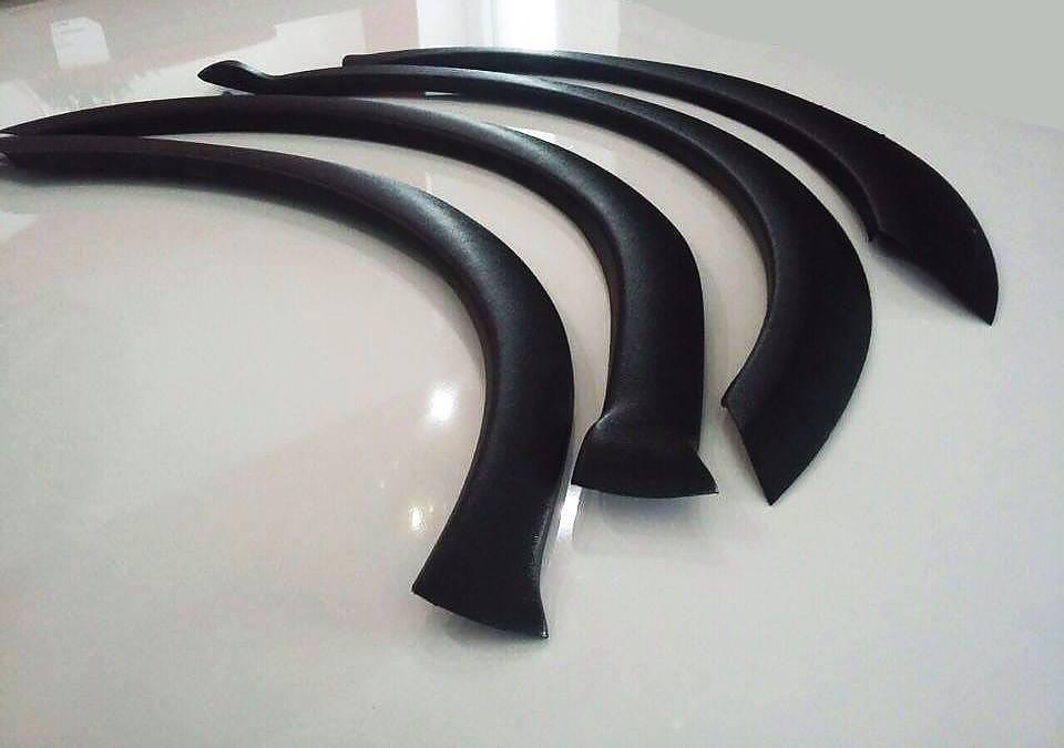 Plastov� lemy blatn�k� Mercedes Vito W638