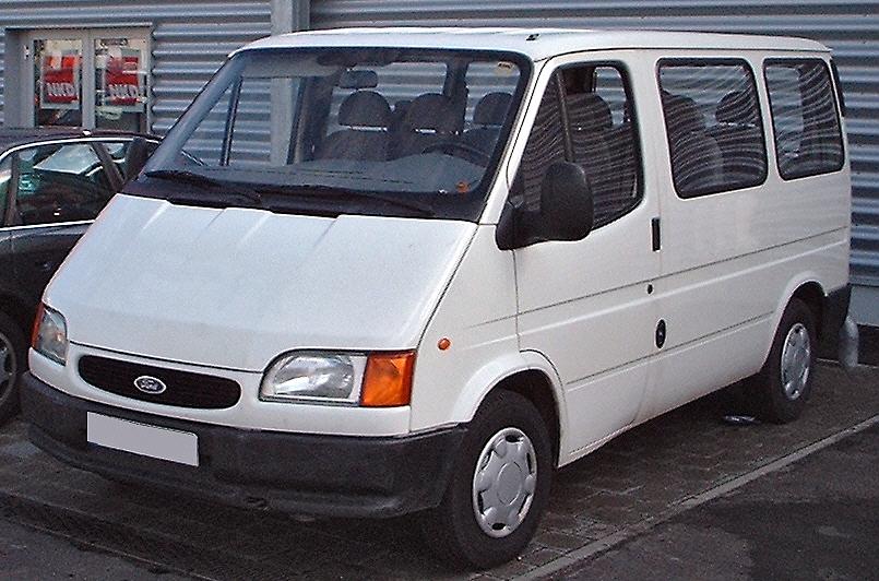 Plastov� lemy blatn�k� Ford Transit V