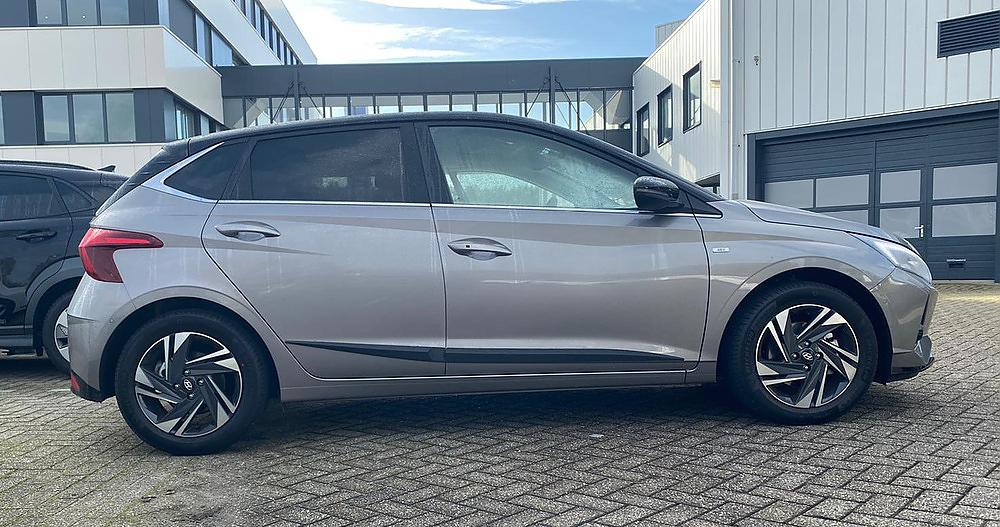 Li�ty dve�� Hyundai i20 III