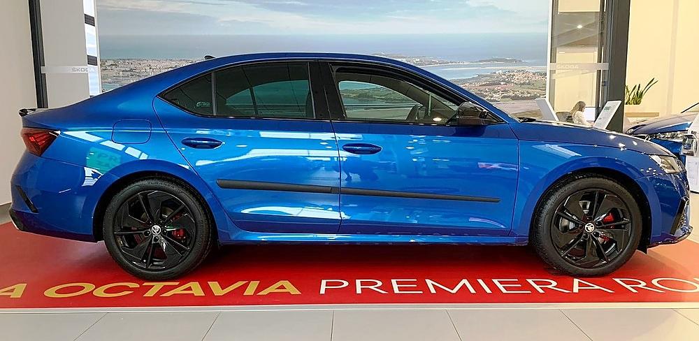 Li�ty dve�� �koda Octavia IV 