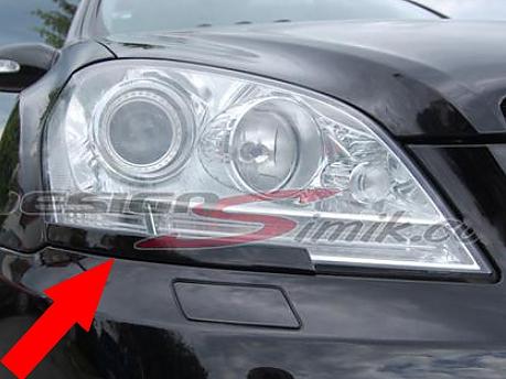 P�edn� kryty sv�tel Mercedes-Benz ML W164