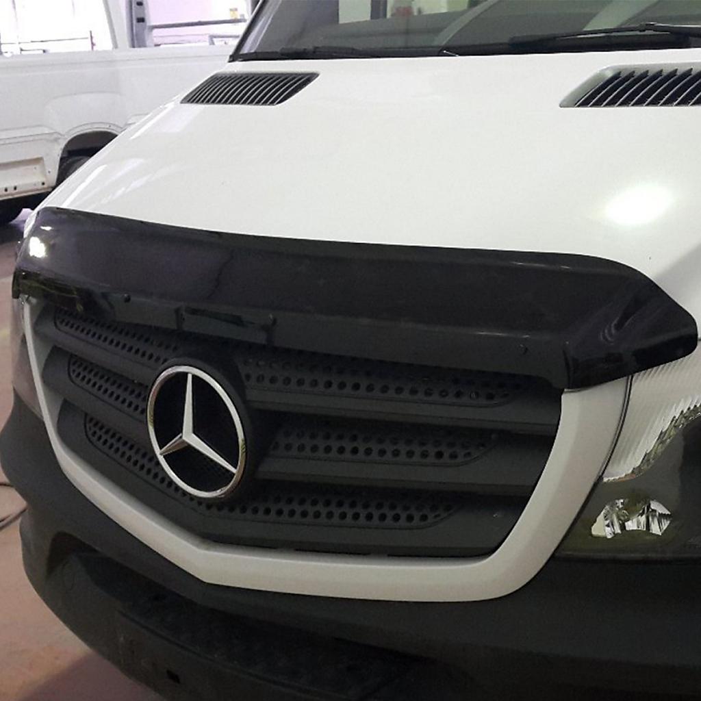 Plexi li�ta p�edn� kapoty Mercedes Sprinter W906