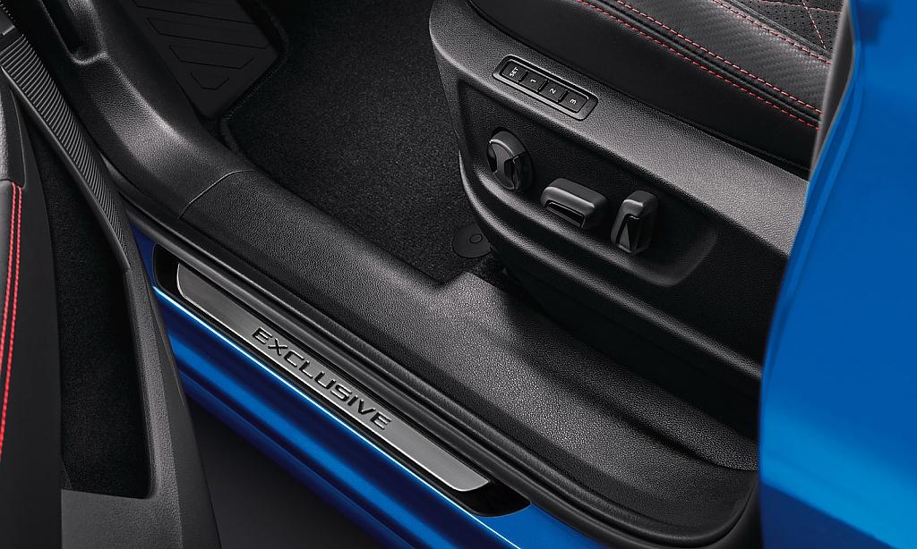 Nerez + ABS kryty vnit�n�ch prah� �koda Octavia IV - Exclusive 