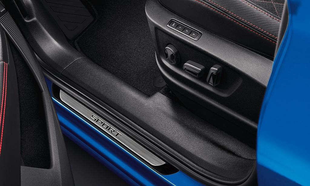 Nerez + ABS kryty vnit�n�ch prah� �koda Octavia IV - Sport