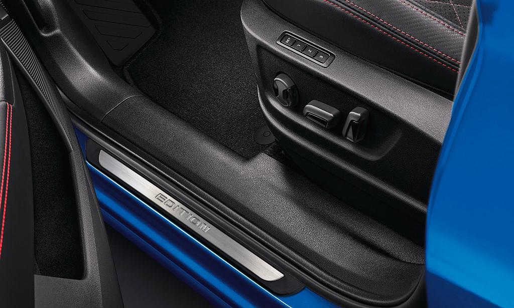 Nerez + ABS kryty vnit�n�ch prah� �koda Octavia IV - Edition