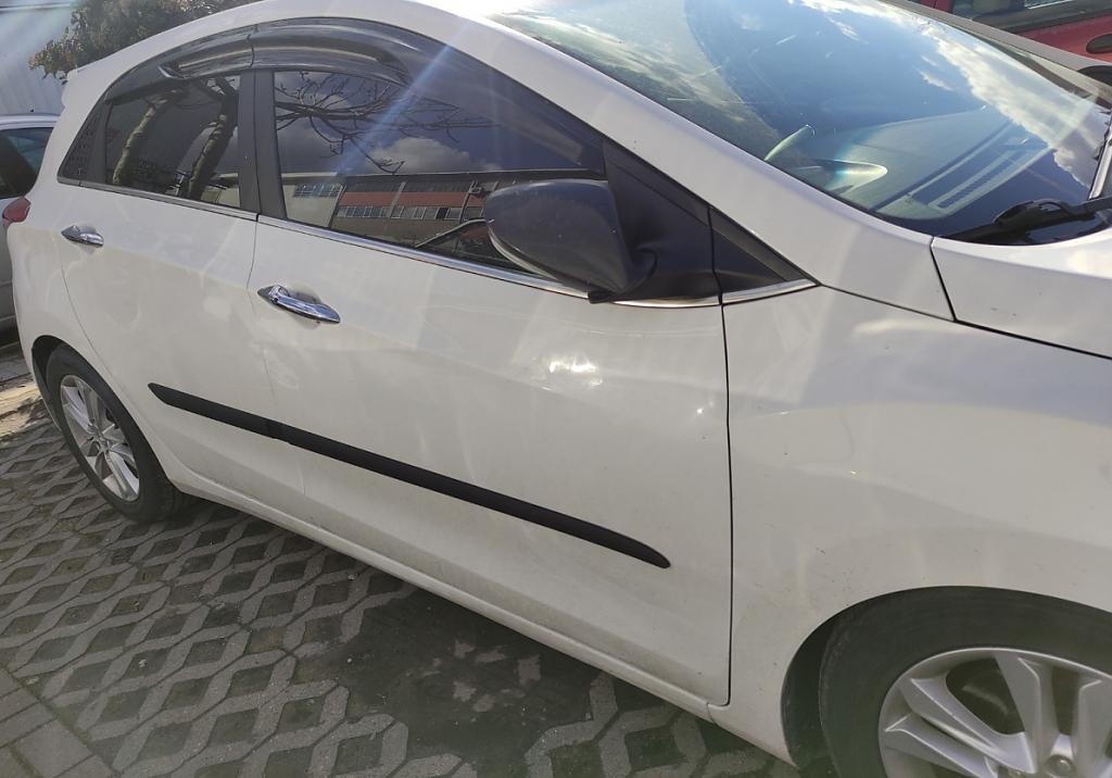 Plastov� li�ty dve�� - venkovn� Hyundai i40