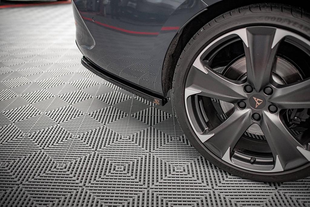 Bo�n� spoilery zadn�ho n�razn�ku Cupra Leon ST Mk1 / V.1 Cupra Leon ST Mk1 Facelift
