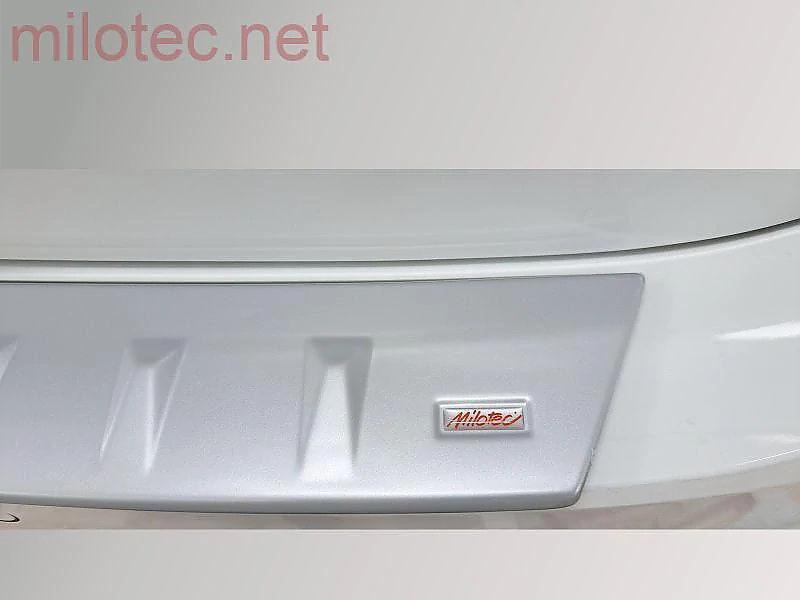 Kryt prahu p�t�ch dve�� - st��brn� matn� �koda Superb IV limousine