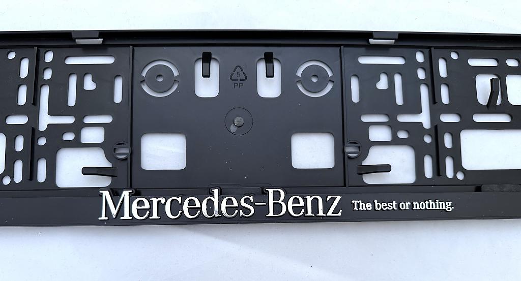 Podlo�ka pod SPZ 3D Mercedes