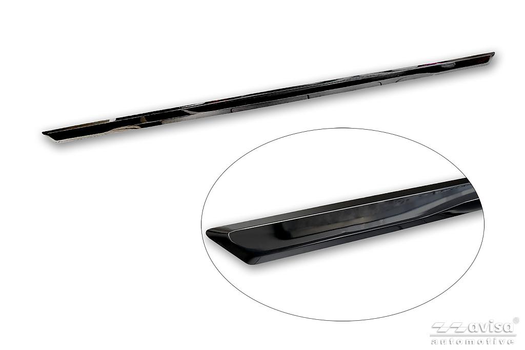 AVISA nerezov� li�ta nad SPZ pro �koda Octavia IV liftback � �ern� lesk
