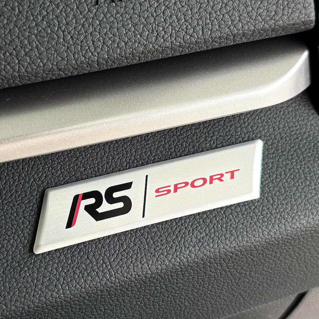 Samolep�c� interierov� �t�tek RS SPORT - st��brn�