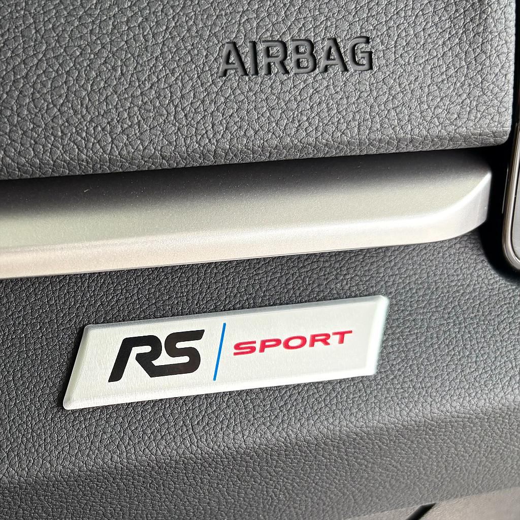 Samolep�c� interierov� �t�tek RS SPORT - st��brn�