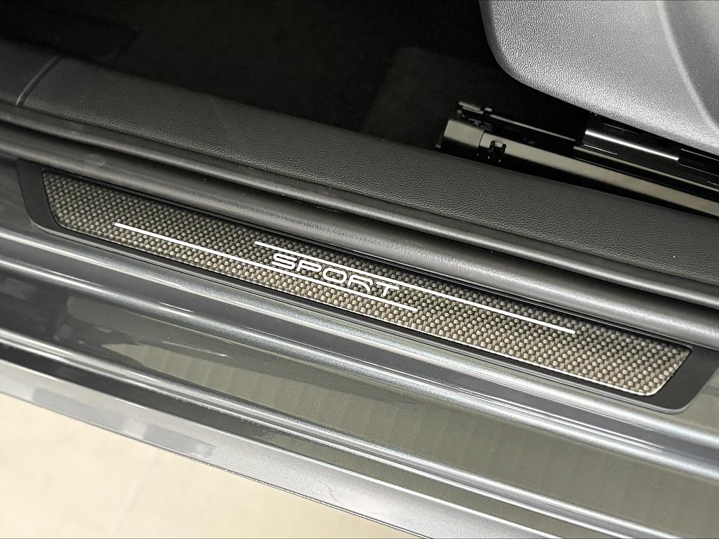 Dekorativn� kryty prah� s n�pisem SPORT pro �koda Fabia III / IV
