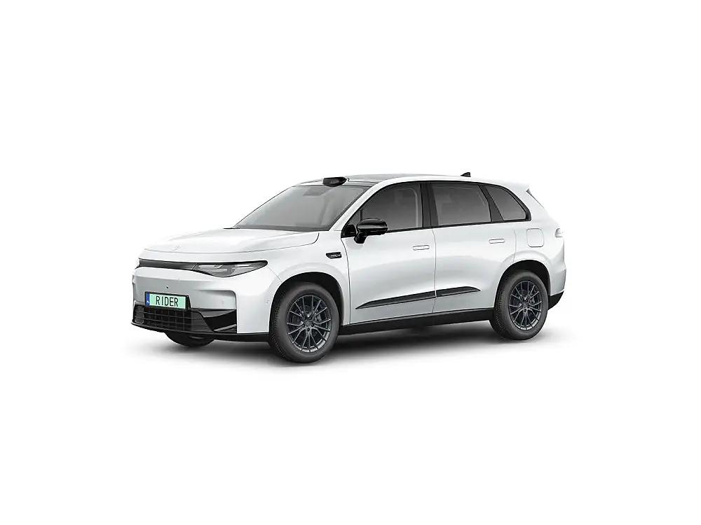 Li�ty dve�� Leapmotor C10