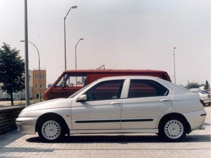 Lišty dveří Alfa Romeo 146