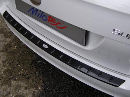 Plastov� pr�h p�t�ch dve�� �koda Fabia I - �ern� metal�za