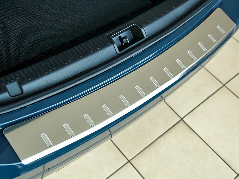 Kryt prahu zadnch dve nerez-chrom BMW X5 II facelift (E70)